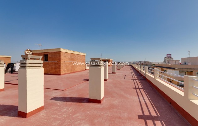 Revente - Appartement - Torrevieja - Playa De Los Naufragos