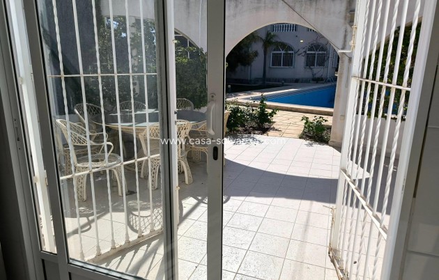 Herverkoop - Villa - Torrevieja - La Siesta