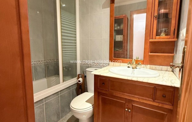 Wiederverkauf - Wohnung - Torrevieja - Playa de los Locos