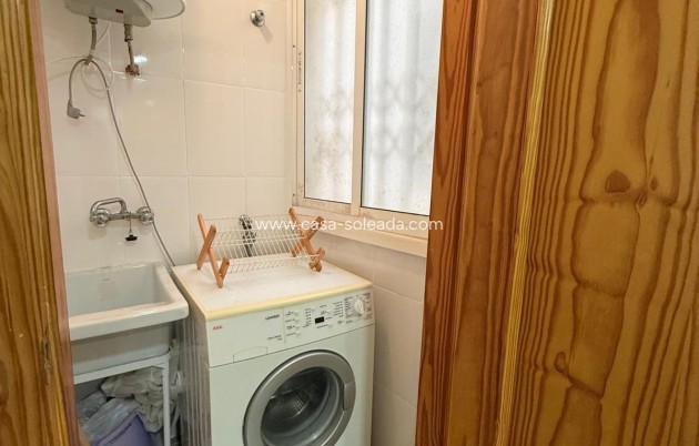 Wiederverkauf - Wohnung - Torrevieja - Playa de los Locos