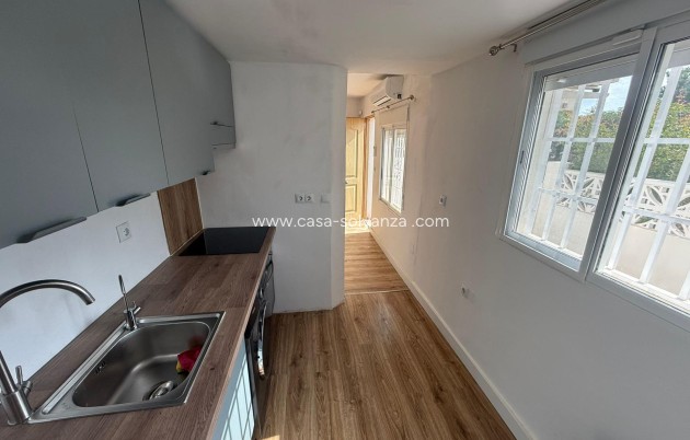 Revente - Maison de ville - Torrevieja - La Siesta