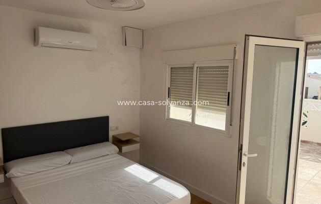 Revente - Maison de ville - Torrevieja - La Siesta