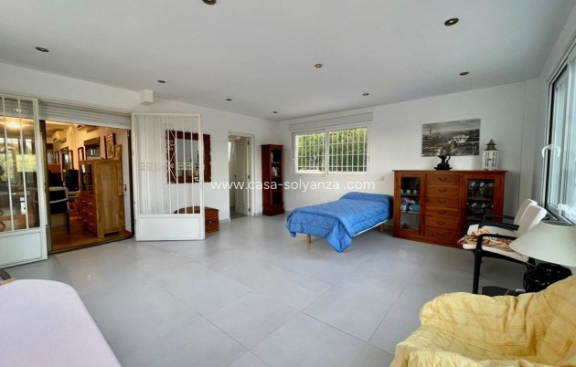 Resale - Villa - Benidorm - Urbanizaciones