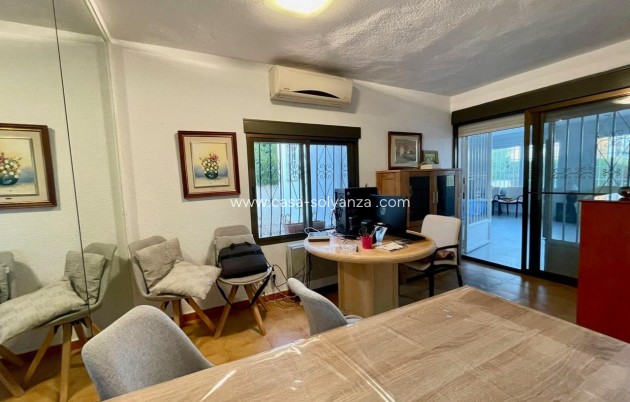 Resale - Villa - Benidorm - Urbanizaciones