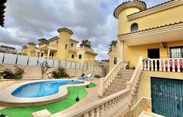 Wiederverkauf - Villa - Villamartin - Villamartín