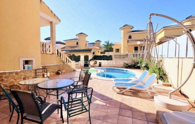 Wiederverkauf - Villa - Villamartin - Villamartín