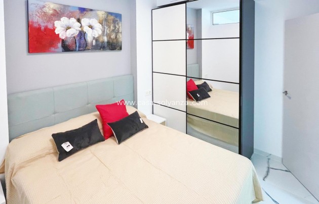 Wiederverkauf - Wohnung - Torrevieja - Playa del Cura