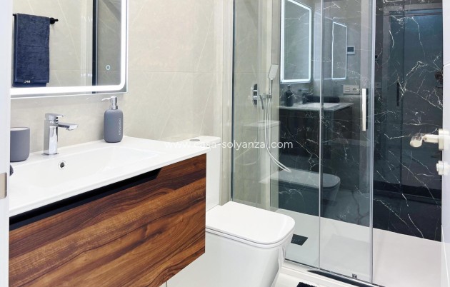 Wiederverkauf - Wohnung - Torrevieja - Playa del Cura