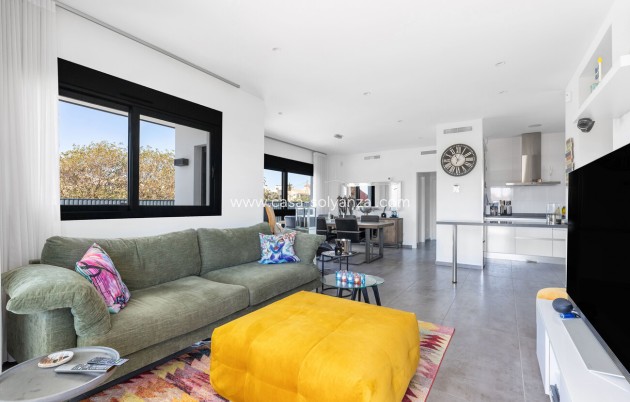 Revente - Villa - Torrevieja - Rosaleda