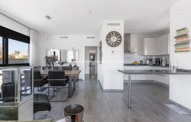 Revente - Villa - Torrevieja - Rosaleda