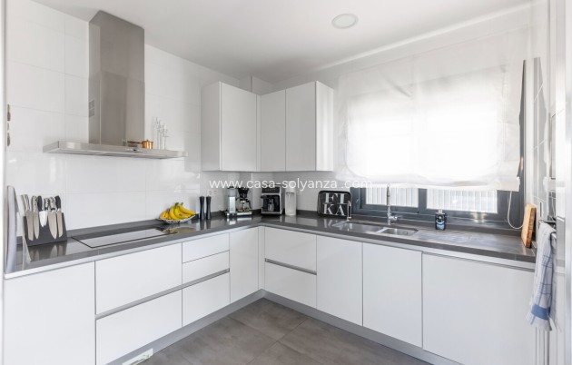 Revente - Villa - Torrevieja - Rosaleda