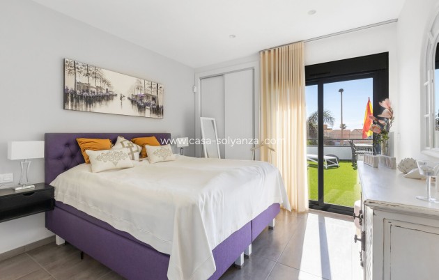 Revente - Villa - Torrevieja - Rosaleda