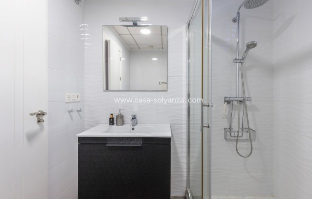 Revente - Villa - Torrevieja - Rosaleda