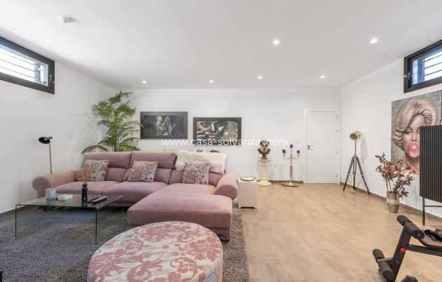 Revente - Villa - Torrevieja - Rosaleda