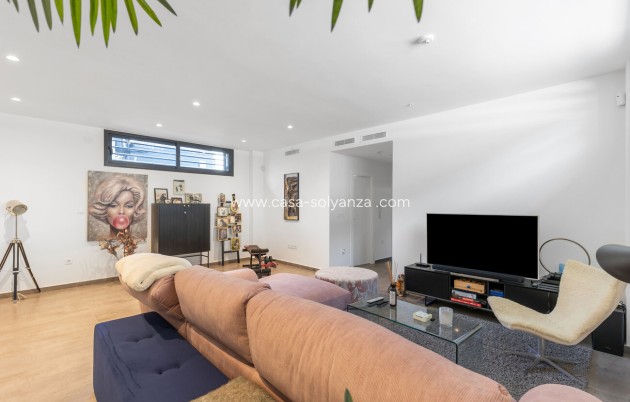 Revente - Villa - Torrevieja - Rosaleda