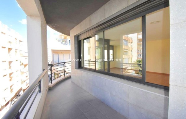Revente - Appartement - Torrevieja - Centro - Muelle Pesquero