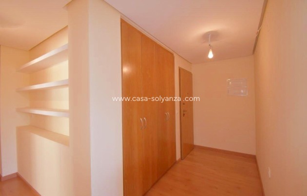Revente - Appartement - Torrevieja - Centro - Muelle Pesquero