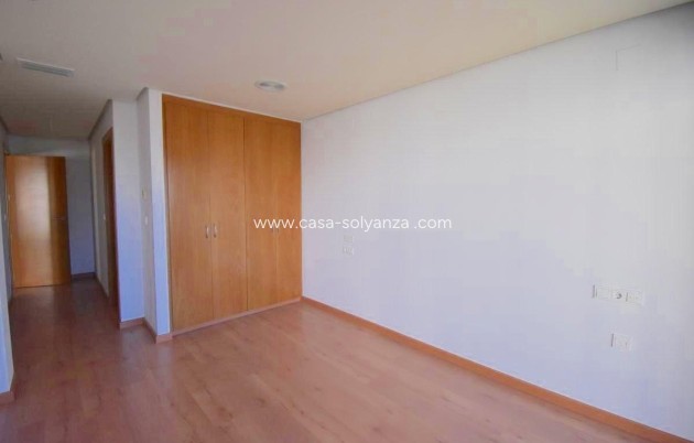 Revente - Appartement - Torrevieja - Centro - Muelle Pesquero