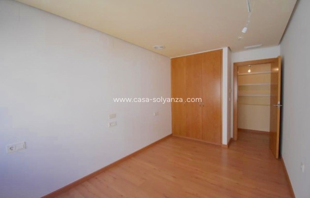 Revente - Appartement - Torrevieja - Centro - Muelle Pesquero