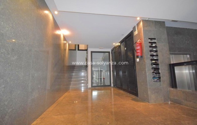Revente - Appartement - Torrevieja - Centro - Muelle Pesquero