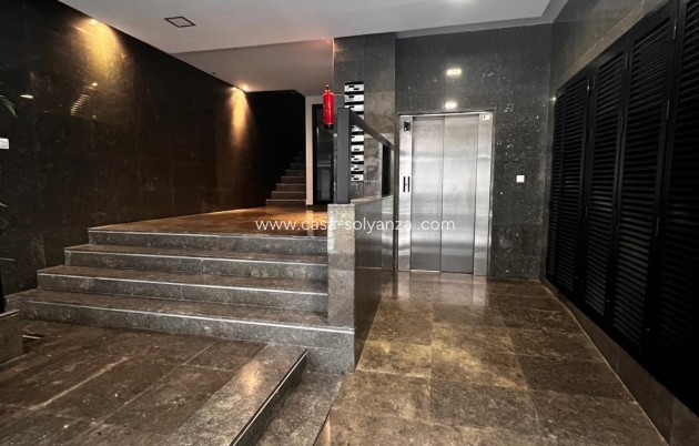 Revente - Appartement - Torrevieja - Centro - Muelle Pesquero