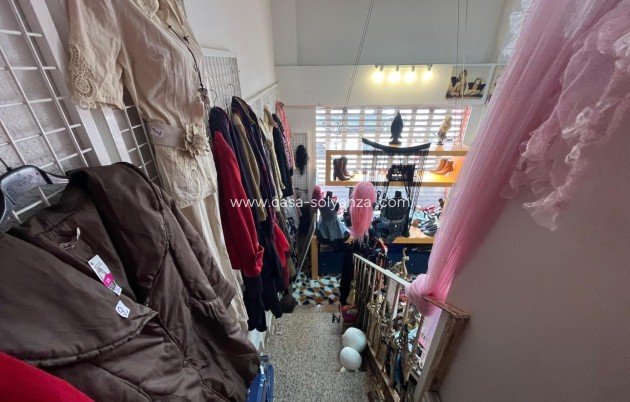 Revente - Commercial - Torrevieja