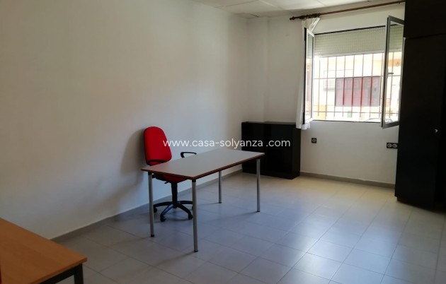 Revente - Commercial - Bigastro