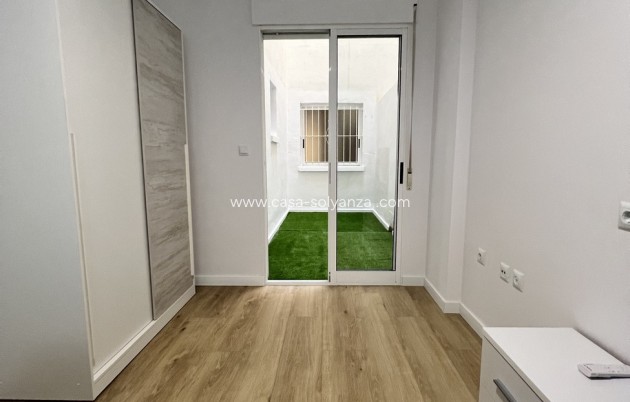 Revente - Appartement - Torrevieja - Center