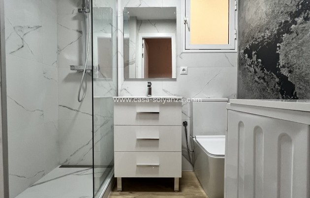 Revente - Appartement - Torrevieja - Center