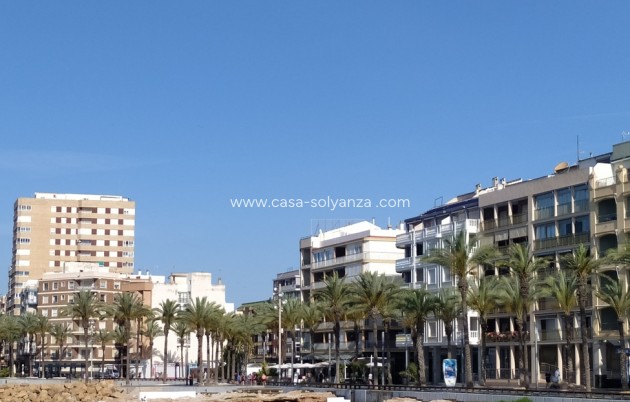 Wiederverkauf - Wohnung - Torrevieja - Center