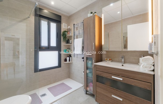 Revente - Villa - Daya Nueva - Costa Blanca