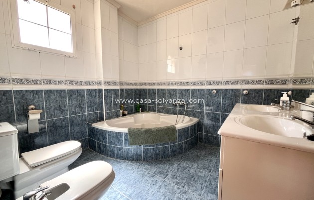 Resale - Villa - La Zenia - Costa Blanca