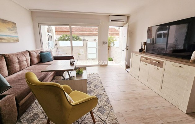 Revente - Appartement - Torrevieja - La Siesta