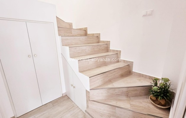 Revente - Appartement - Torrevieja - La Siesta