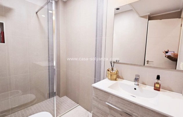 Revente - Appartement - Torrevieja - La Siesta