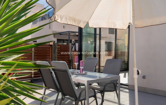 Wiederverkauf - Villa - Torrevieja - Aguas nuevas