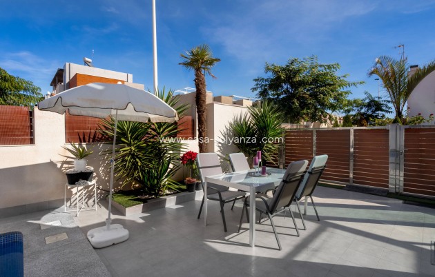 Wiederverkauf - Villa - Torrevieja - Aguas nuevas