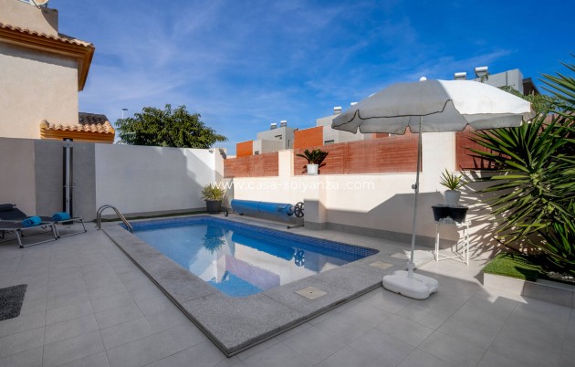 Wiederverkauf - Villa - Torrevieja - Aguas nuevas