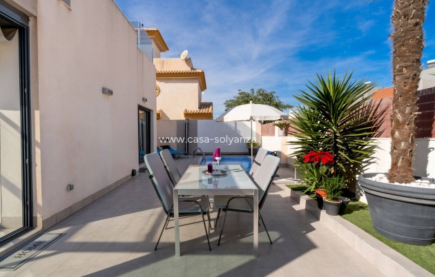 Wiederverkauf - Villa - Torrevieja - Aguas nuevas
