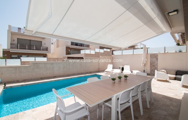 Revente - Villa - Orihuela Costa - Costa Blanca