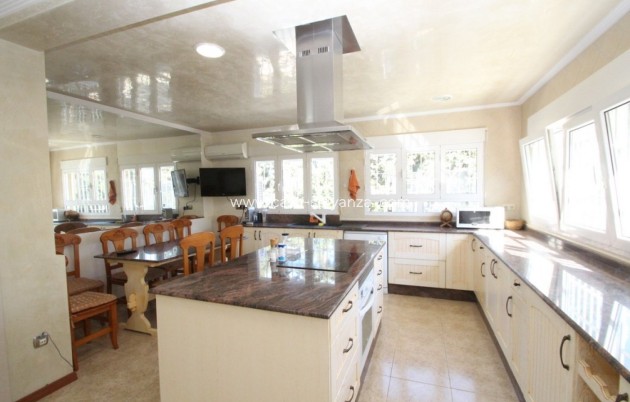 Revente - Villa - Orihuela Costa - Costa Blanca