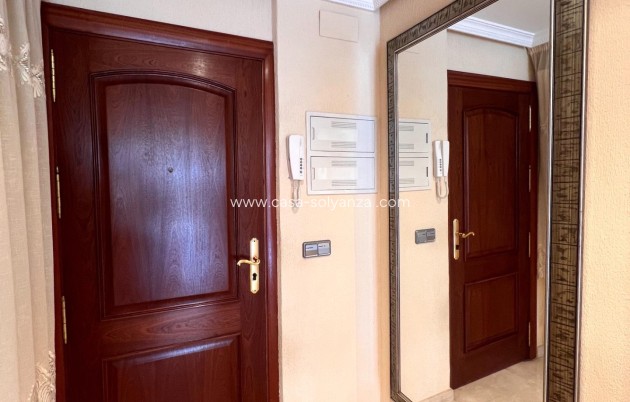 Wiederverkauf - Wohnung - Torrevieja