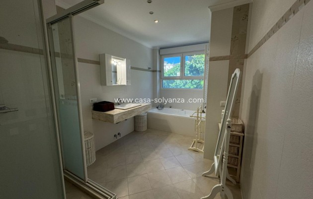 Wiederverkauf - Villa - Altea