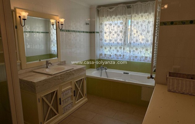 Wiederverkauf - Villa - Altea