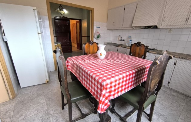 Revente - Maison de ville - Yecla - Inland