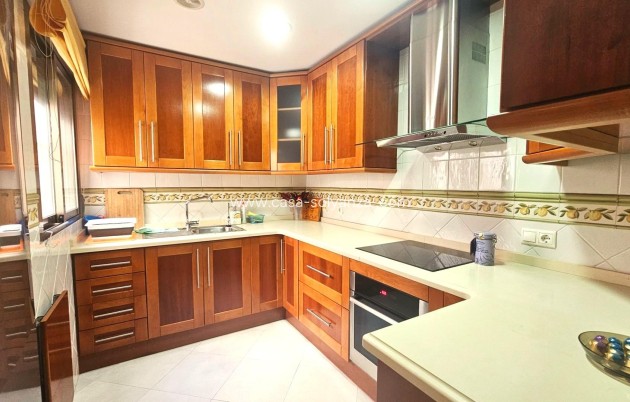 Reventa - Apartamento / piso - Torrevieja - Center