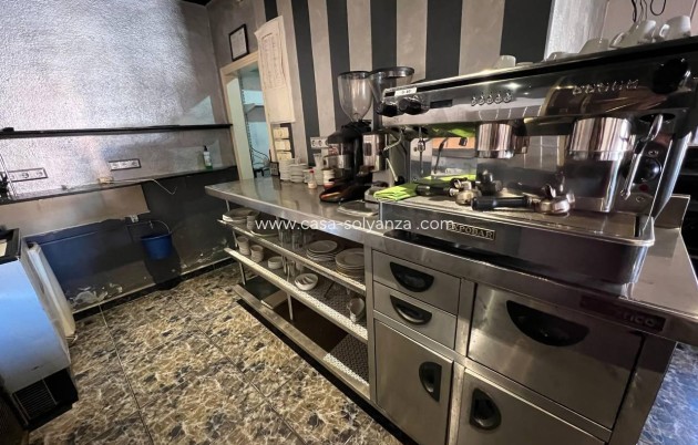 Revente - Commercial - Dolores - Center