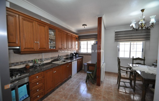 Revente - Maison de ville - Pinoso - Inland