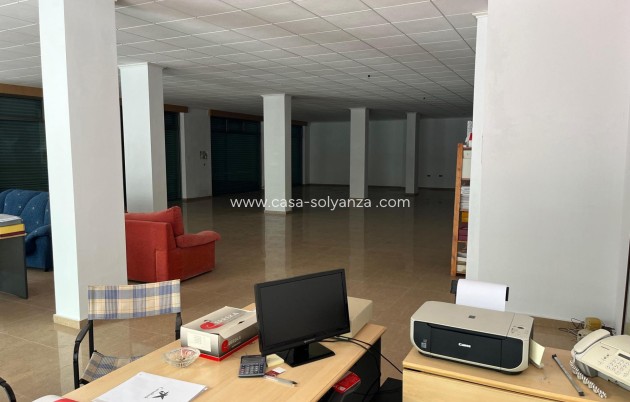 Revente - Commercial - Torrevieja - Playa de los Locos