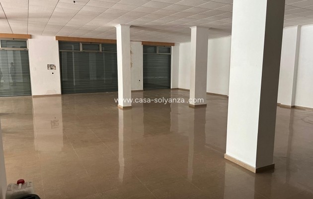 Revente - Commercial - Torrevieja - Playa de los Locos